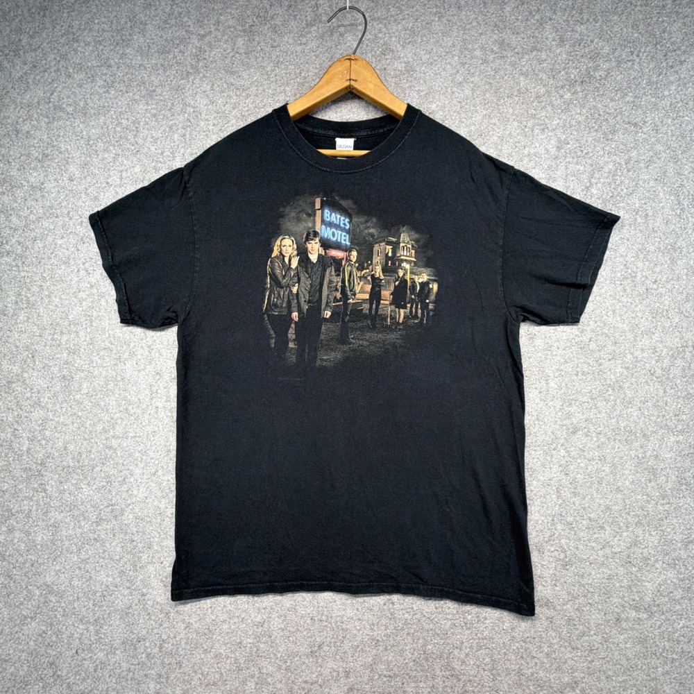 Bates Motel TV Show 2013 Mens T-Shirt Large Norman Horror Movie